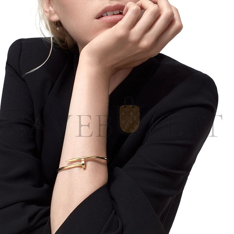 Ca*t1er juste un clou bracelet b6048217